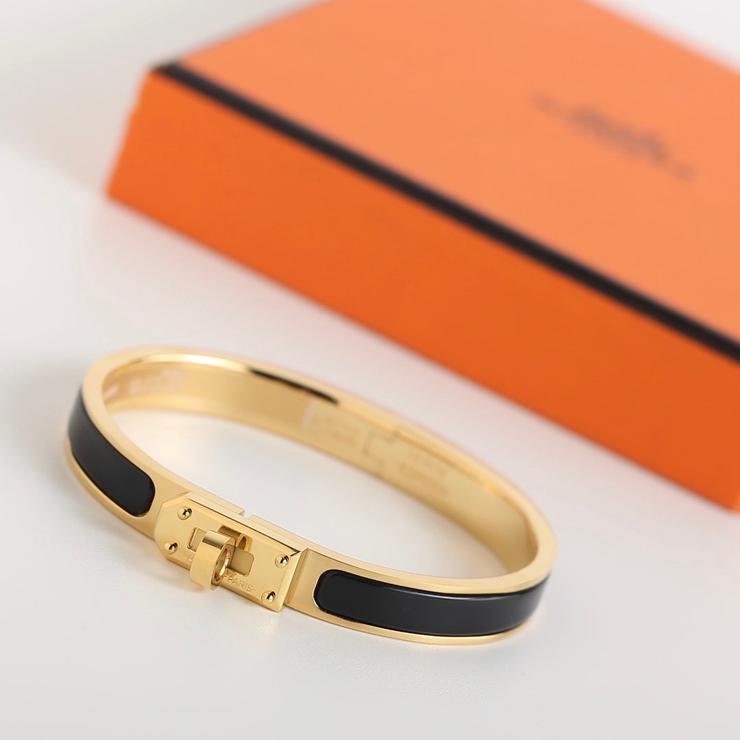 DIANA HM KELLY BLACK BRACELET