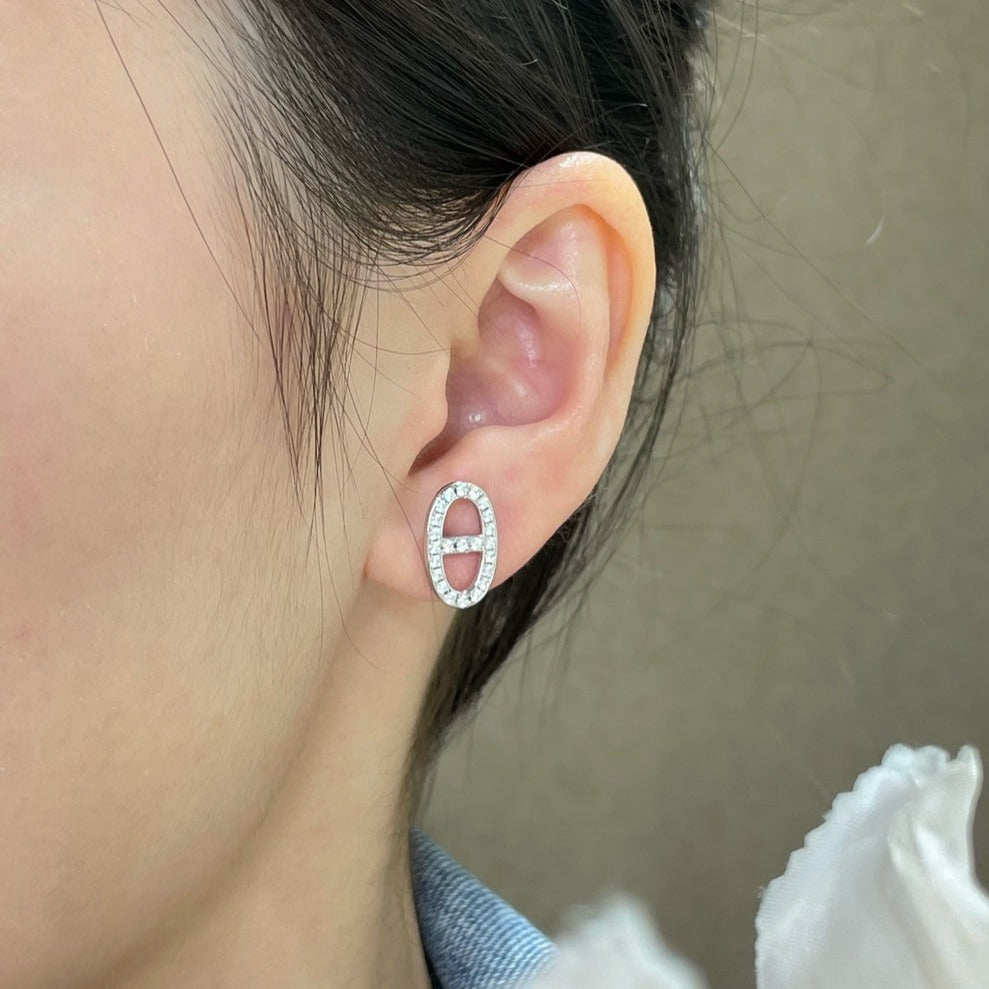 DIANA HM FULL DIAMOND PIG NOSE STUD EARRINGS
