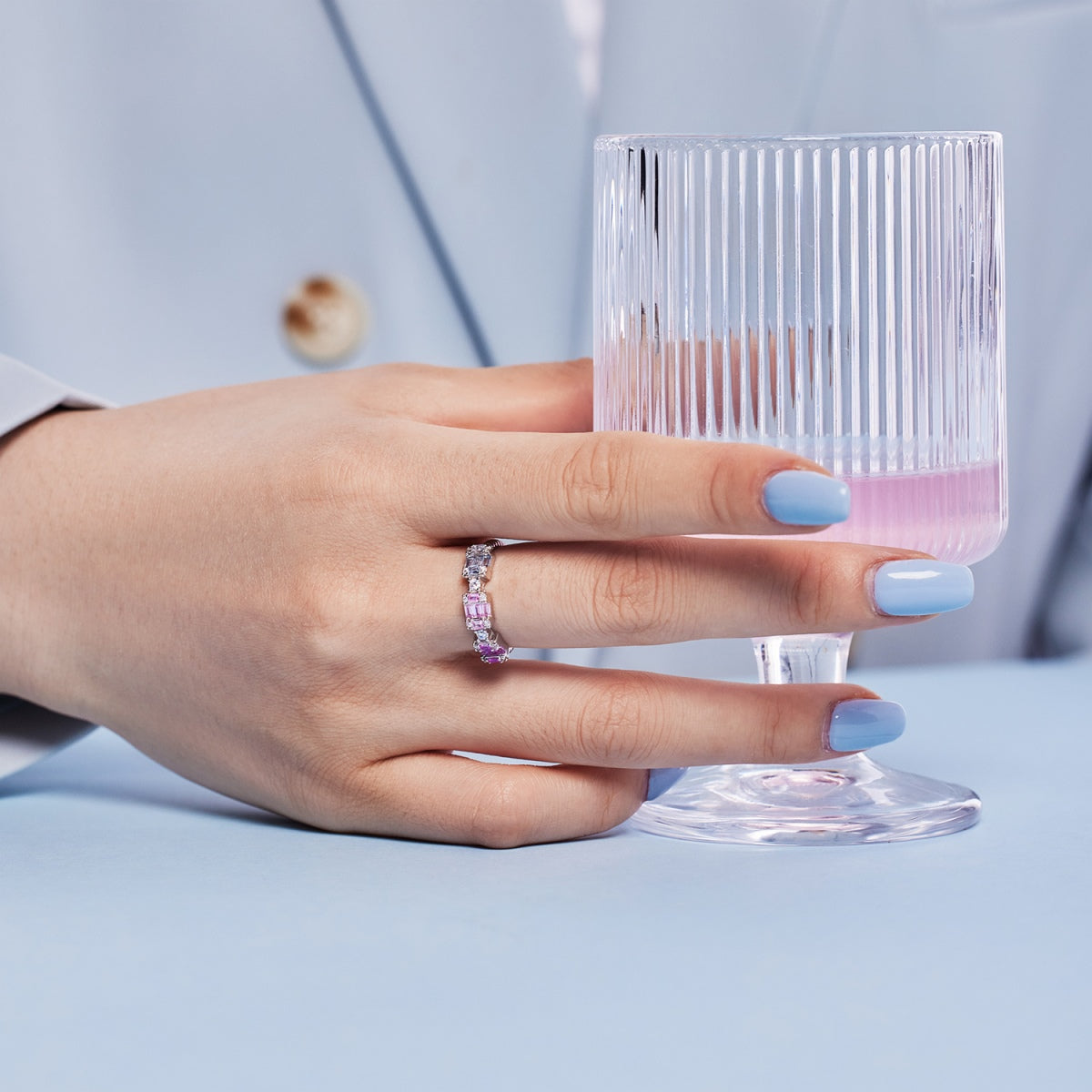 [HOT] Bague de fête unique et colorée en émeraude taillée