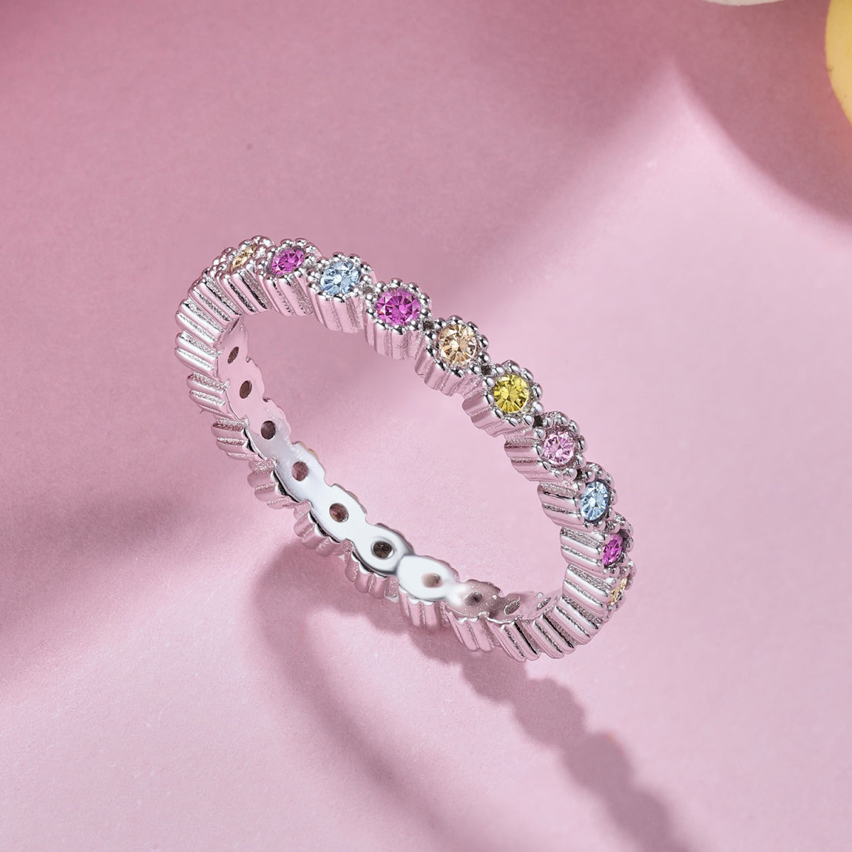 [HOT]Unique Scintillating Round Cut Daily Ring