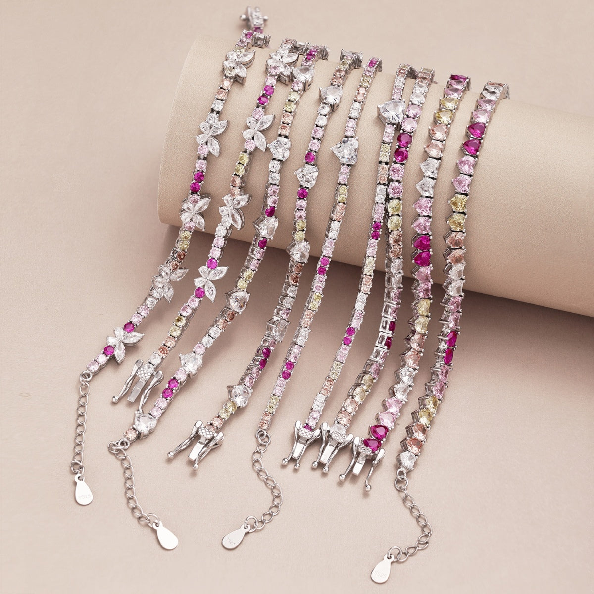 [HOT]Ornate Colorful Butterfly Shape Round Cut Daily Bracelet