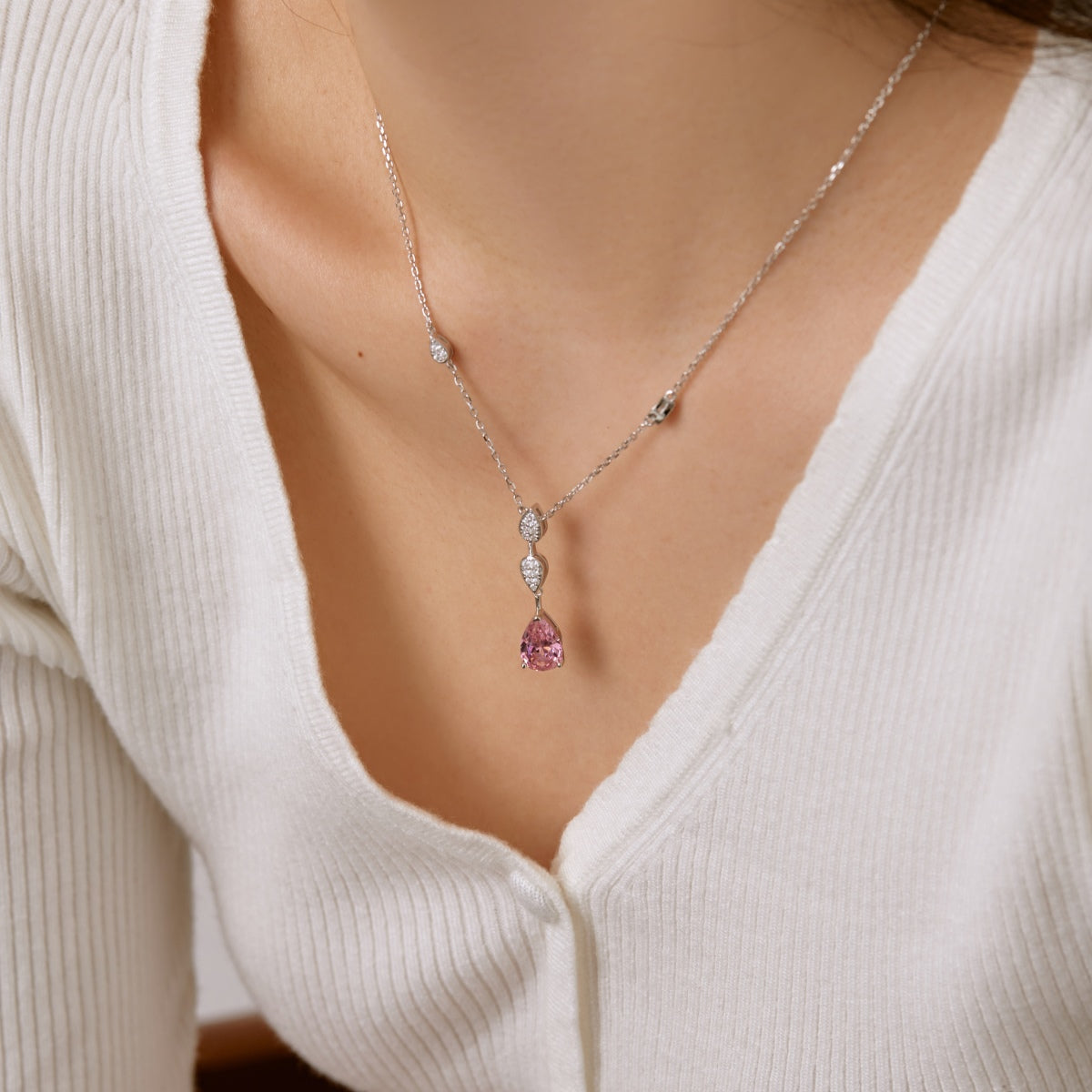 [HOT]Dazzling Pear Cut Necklace