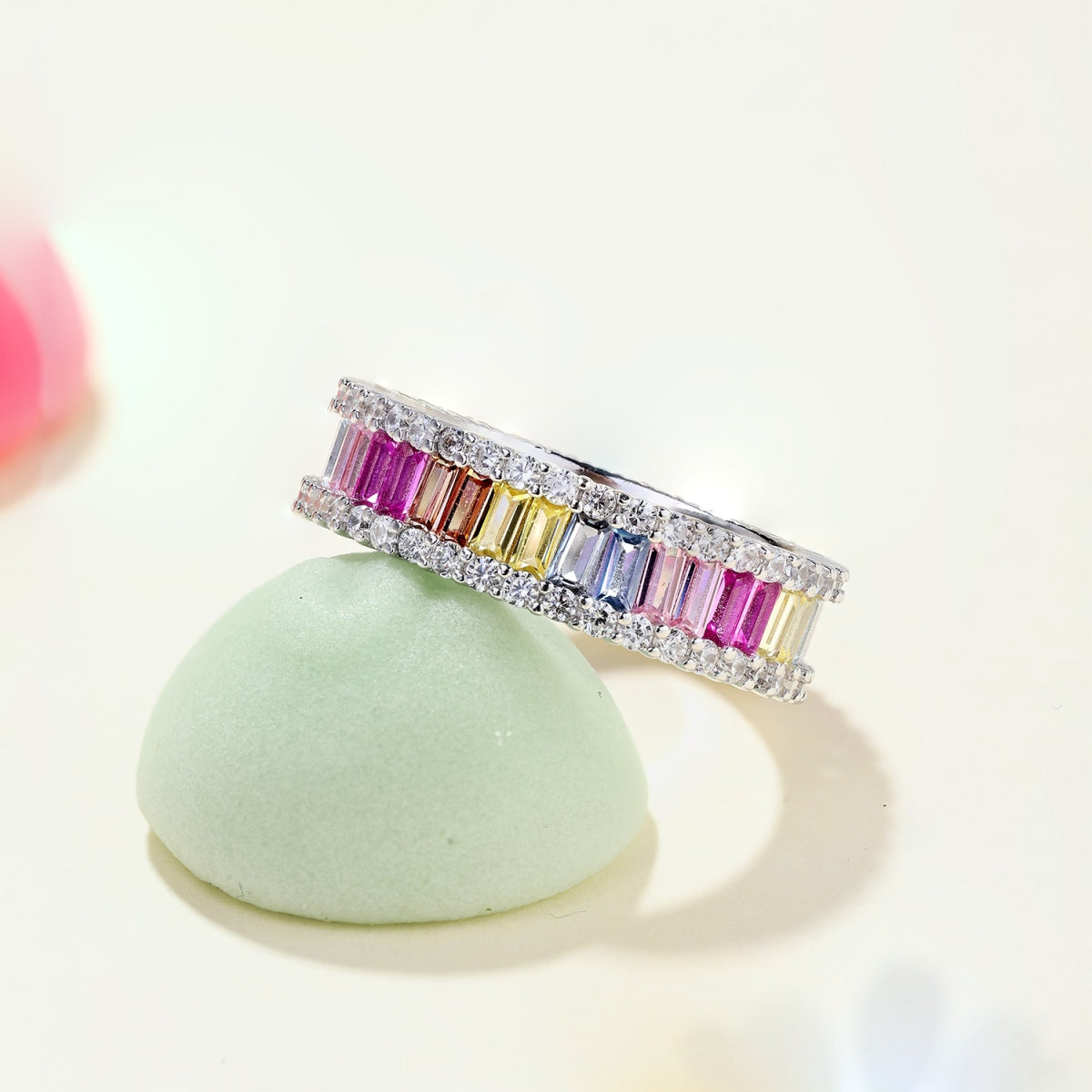 [HOT] Bague quotidienne délicate en émeraude kaléidoscopique