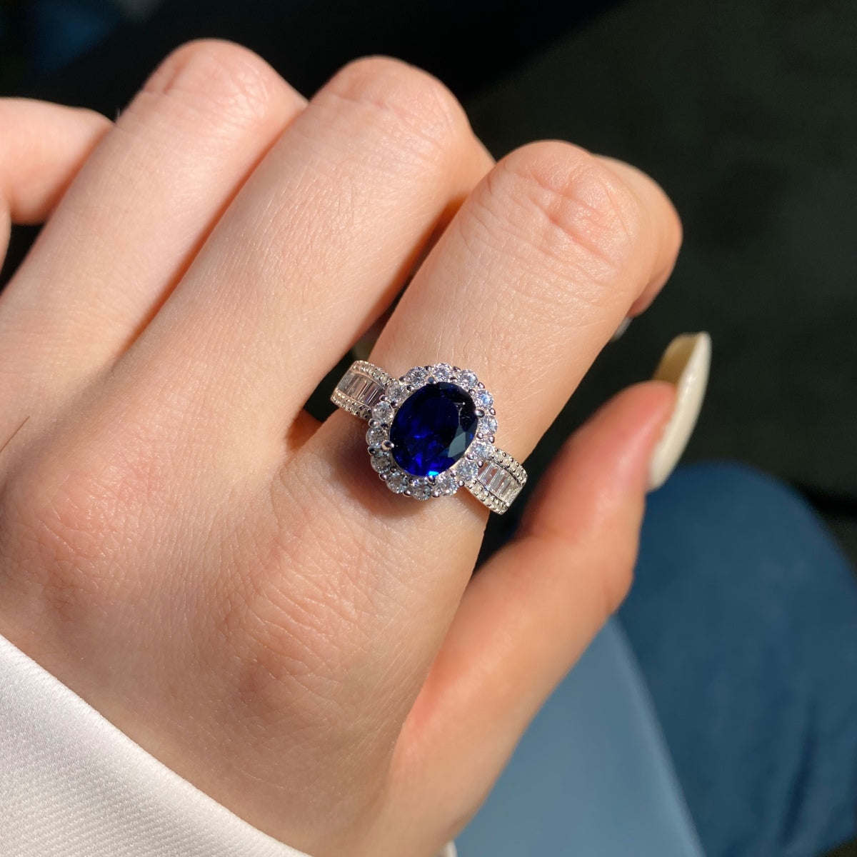 [HOT]1.5 Carat Dazzling Charming Oval Cut Banquet Ring