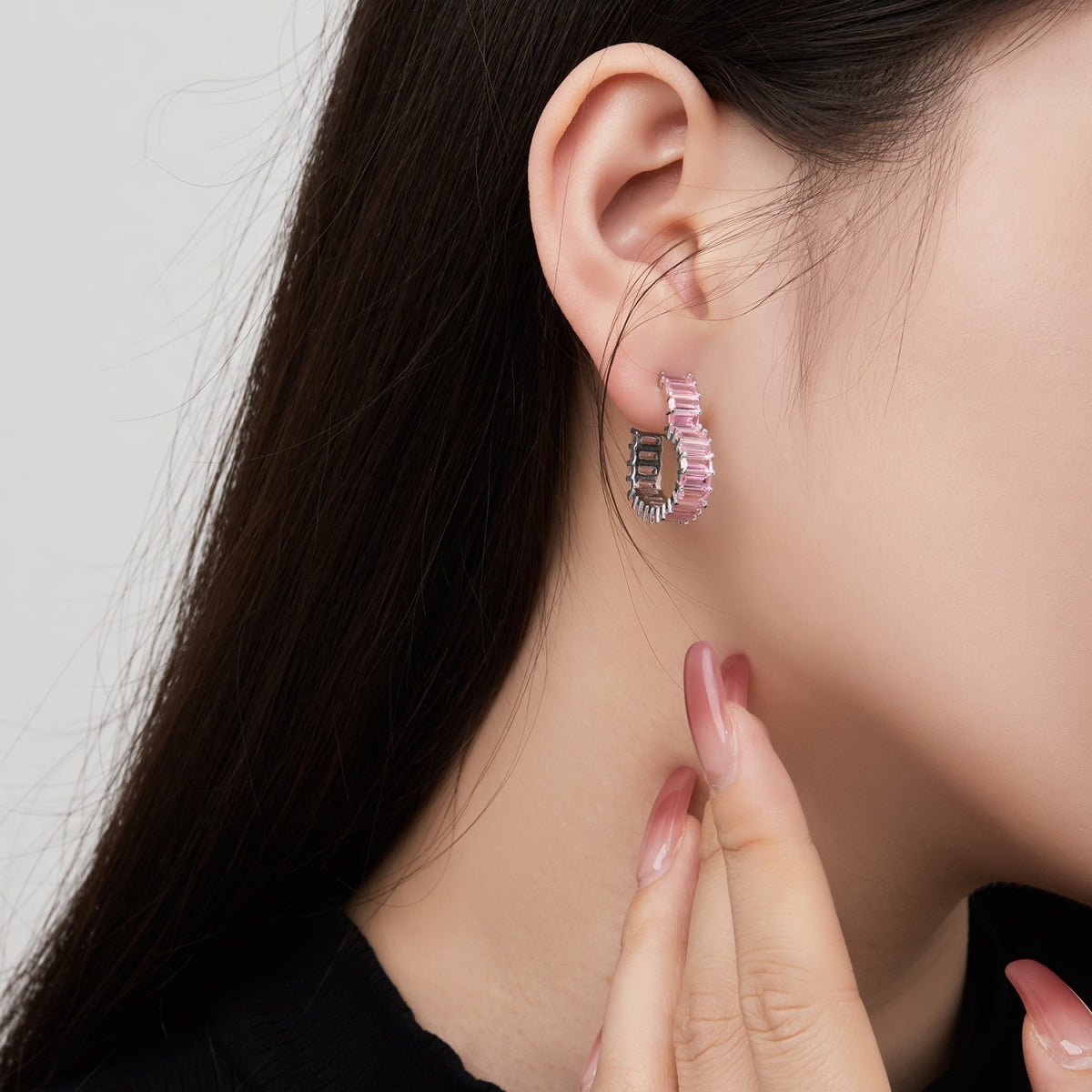 [HOT]Radiant Heart Cutout Earrings