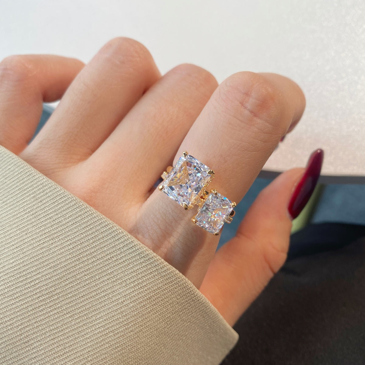 [HOT]4.0 Carat Ornate Enchanting Radiand Cut Banquet Ring