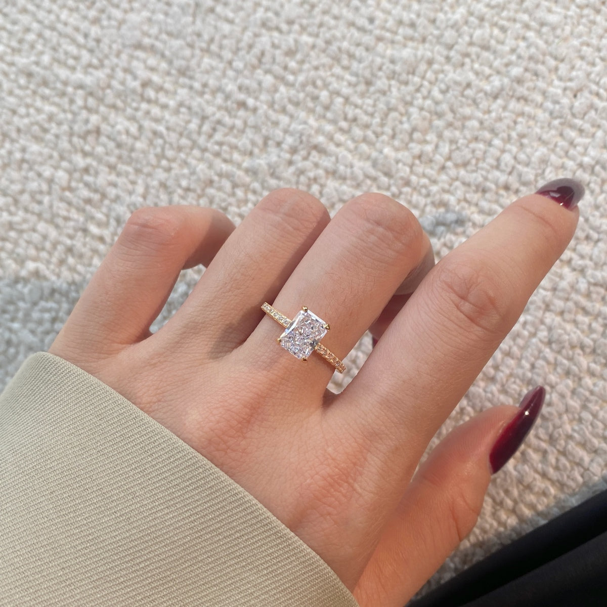 [HOT]2.0 Carat Dazzling Sparkling Radiant Cut Party Ring