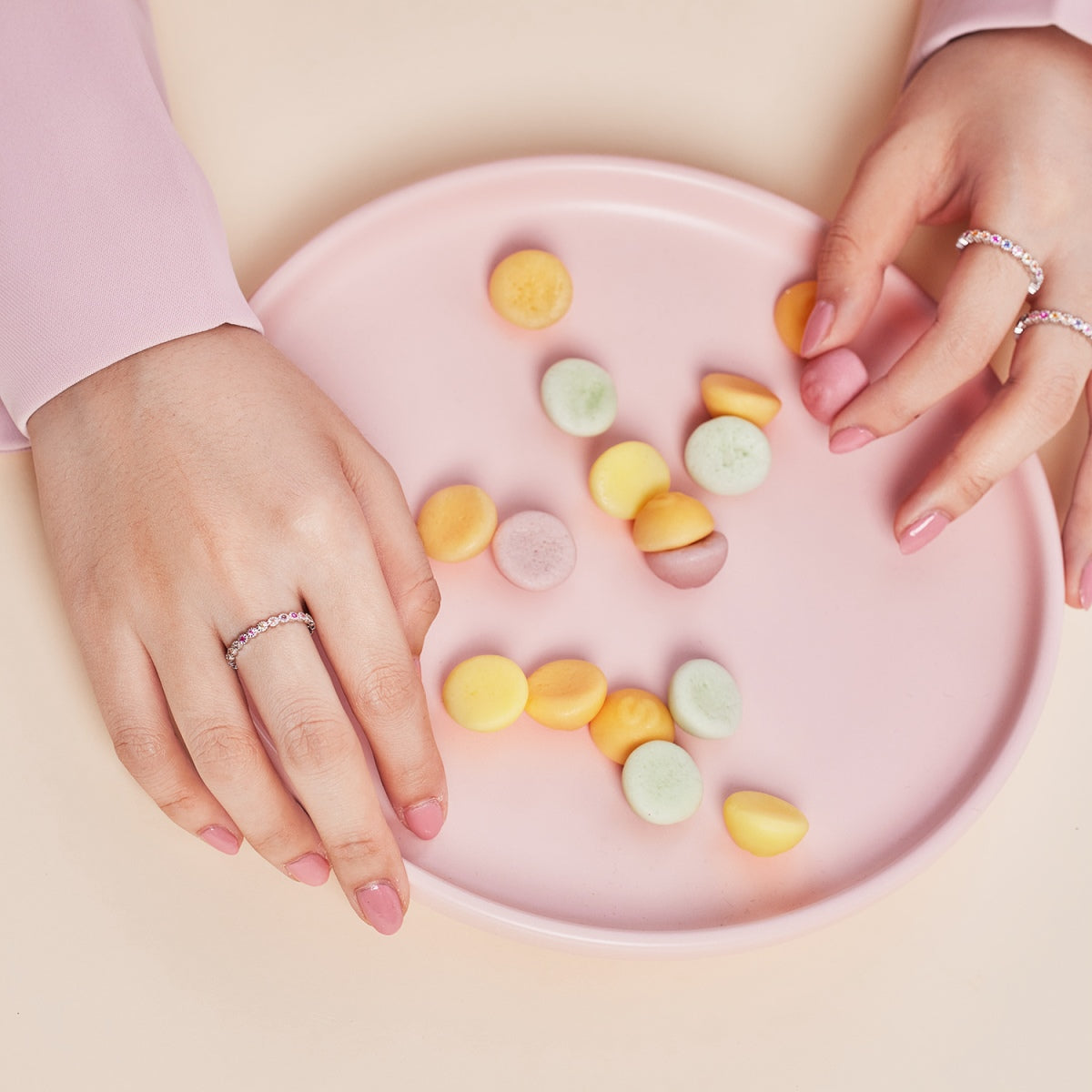 [HOT] Bague quotidienne scintillante et éclatante à taille ronde