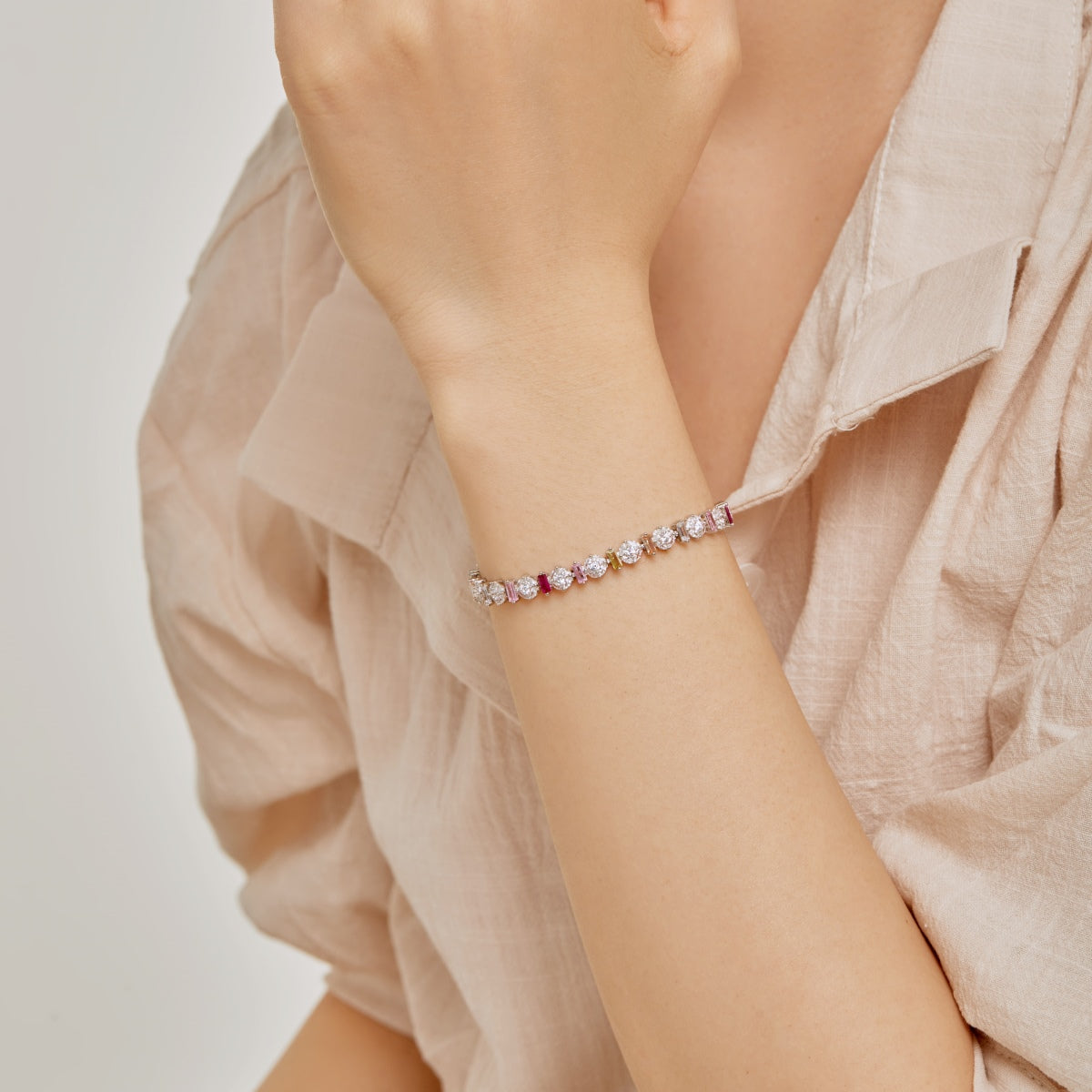 [HOT]Radiant Colorful Round Shape Daily Bracelet