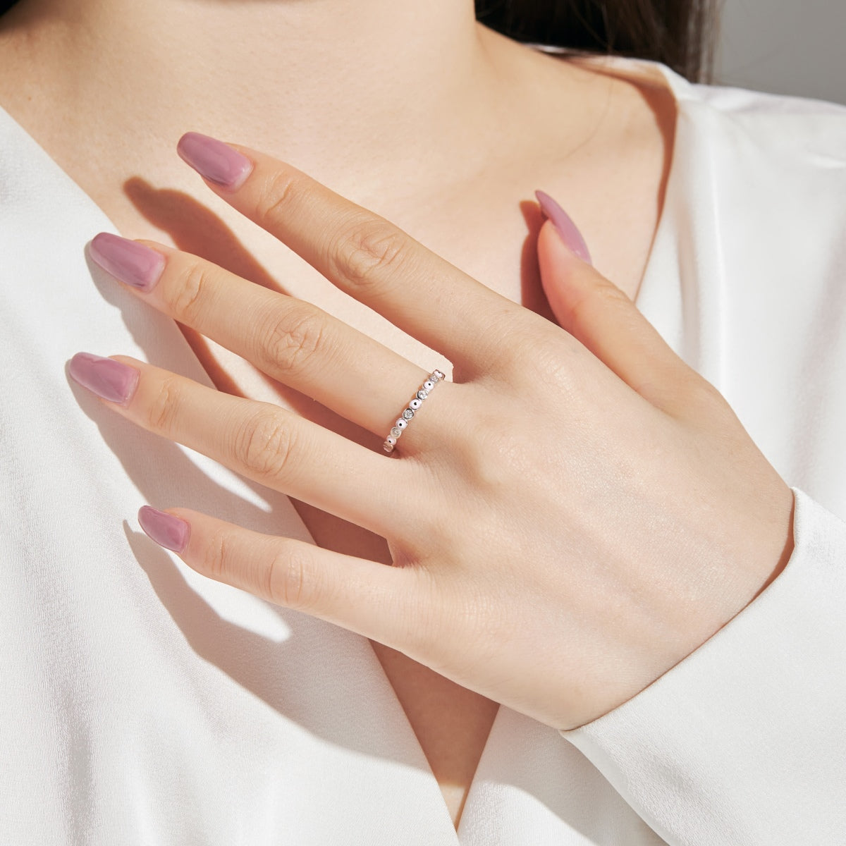 [HOT]Sparkling Vibrant Round Shape Daily Ring