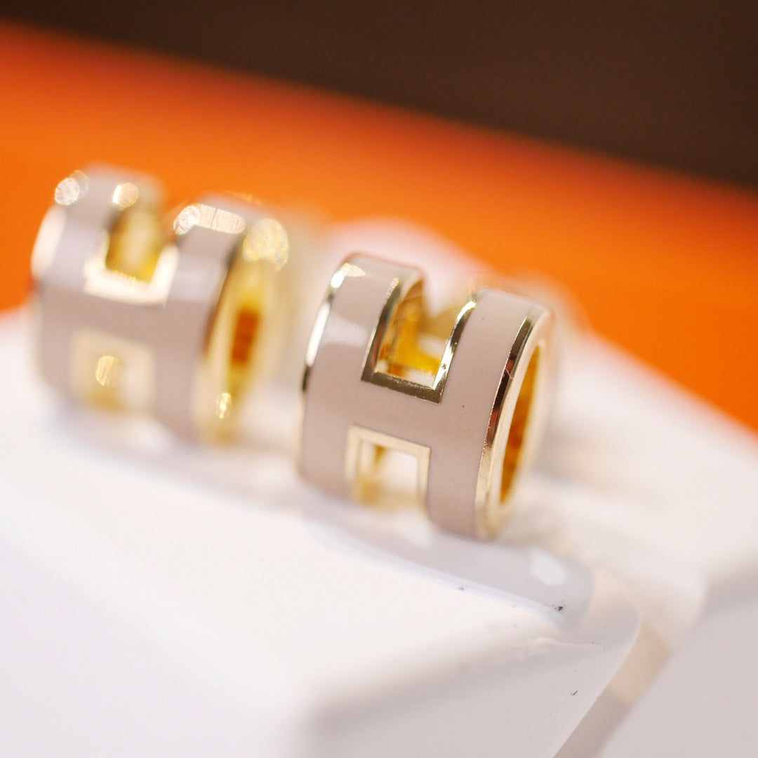 DIANA MINI POP H GOLD EARRINGS GREY