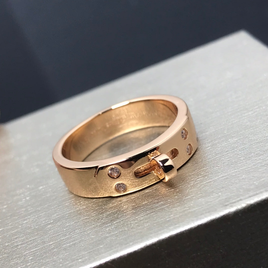 DIANA KELLY MEDIUM RING