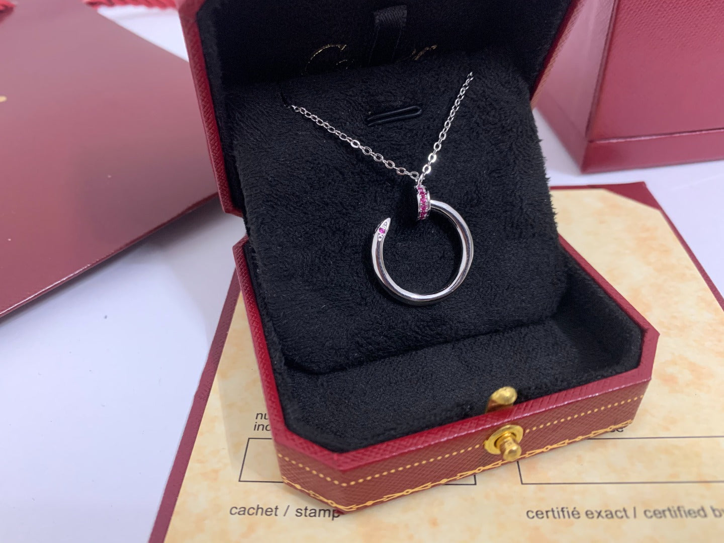 DIANA JUSTE PINK DIAMOND NECKLACE