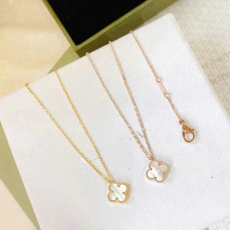 CLOVER MINI 9.5MM WHITE MOTHER-OF-PEARL NECKLACE