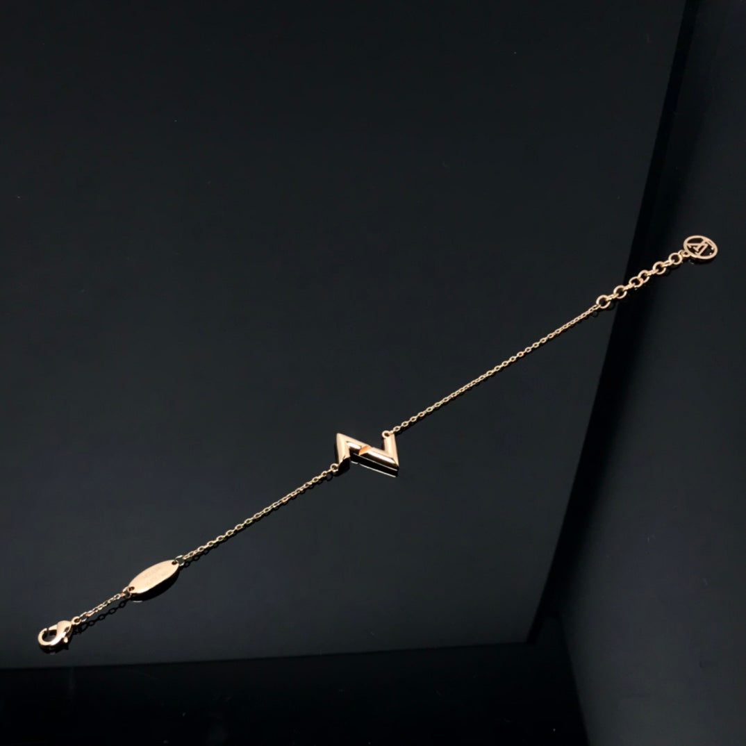 DIANA VOLT LV LOGO BRACELET