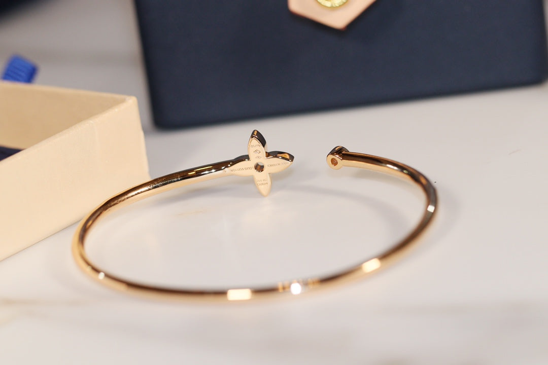 DIANA IDYLLE GOLD OPEN BRACELET DIAMOND PAVED