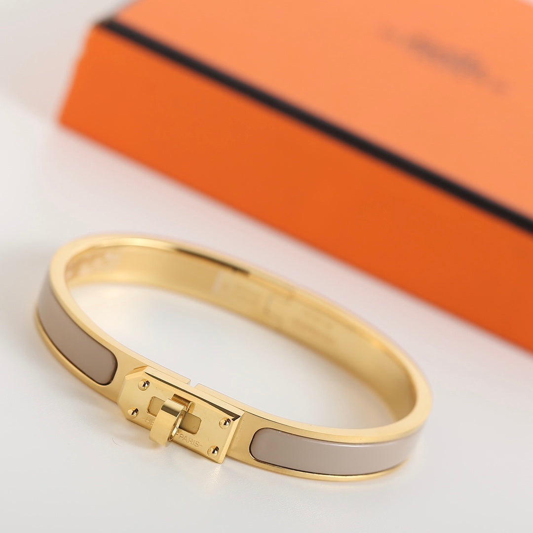 DIANA HM KELLY GREY BRACELET