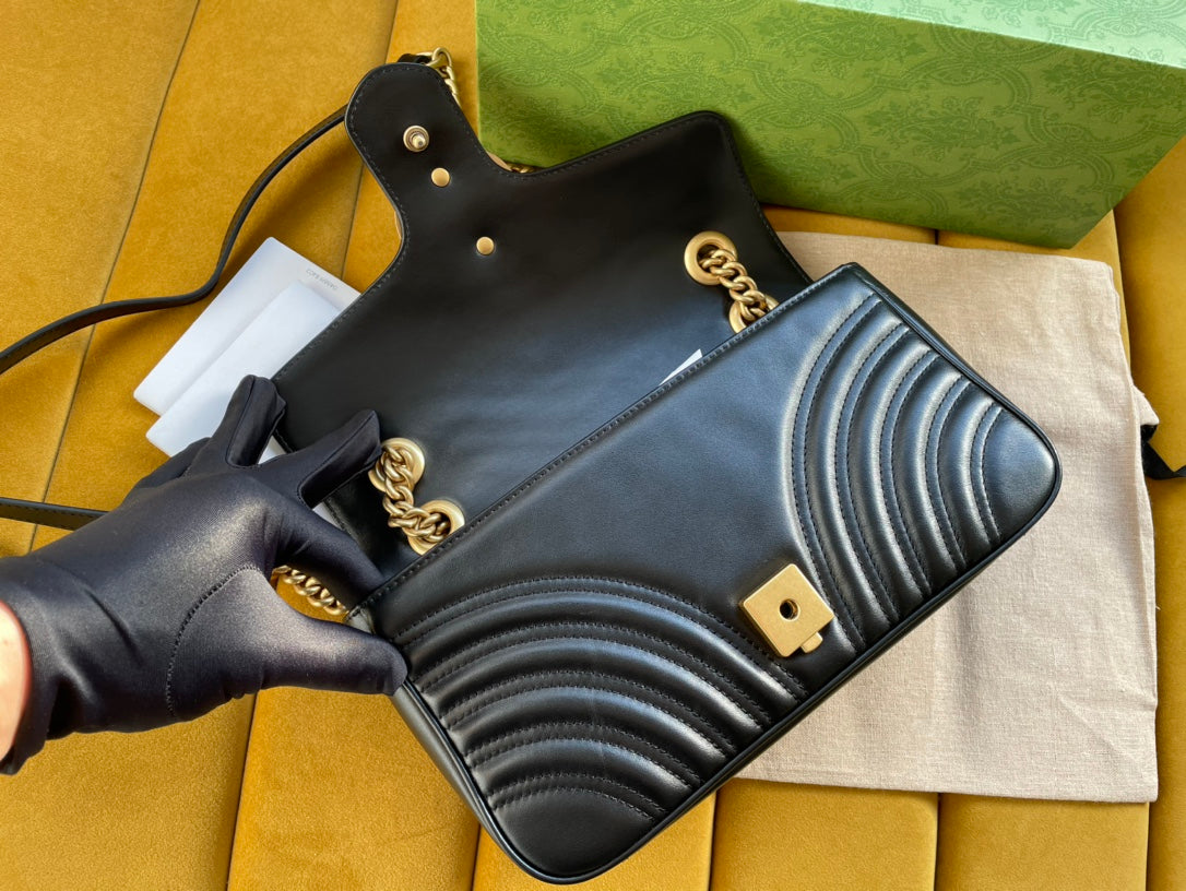 GG MARMONT MATELASS¨¦ LARGE 26 BAG BLACK CALFSKIN