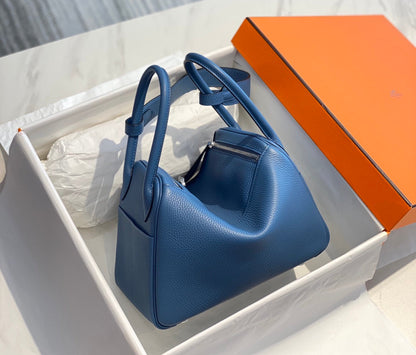 HM LINDY 26 BAG AZURE TAURILLON CLEMENCE LEATHER
