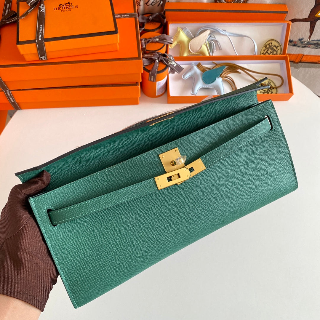 HM Kelly Cut 31 Kaitoke Green Epsom Leather Gold Hardware 229040
