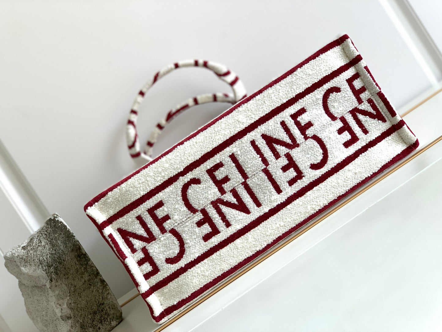 large cabas 41 white burgundy canvas multi logo