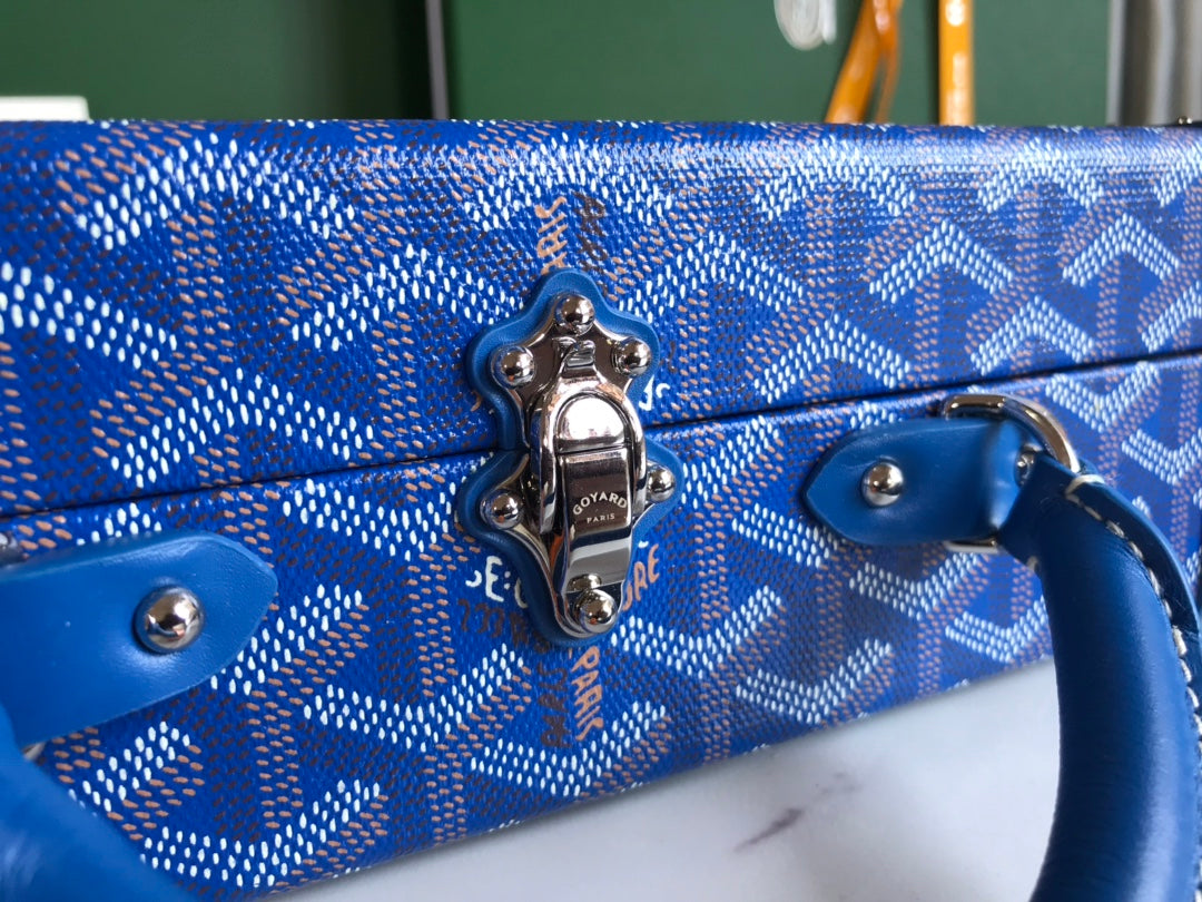GRAND H?TEL TRUNK BAG 24 IN BLUE GOYARDINE CANVAS AND CALFSKIN