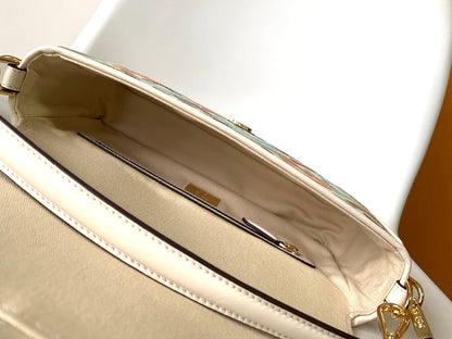 Fend Baguette White and Multicolour Canvas Bag 27 with FF Embroidery Ghw