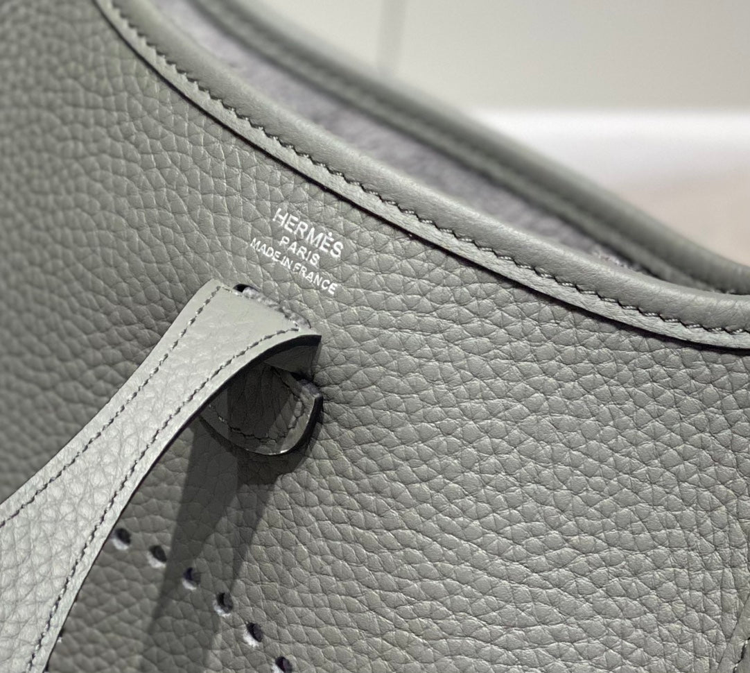 Mini Evelyne 18cm Smoke Grey Togo Silver Hardware
