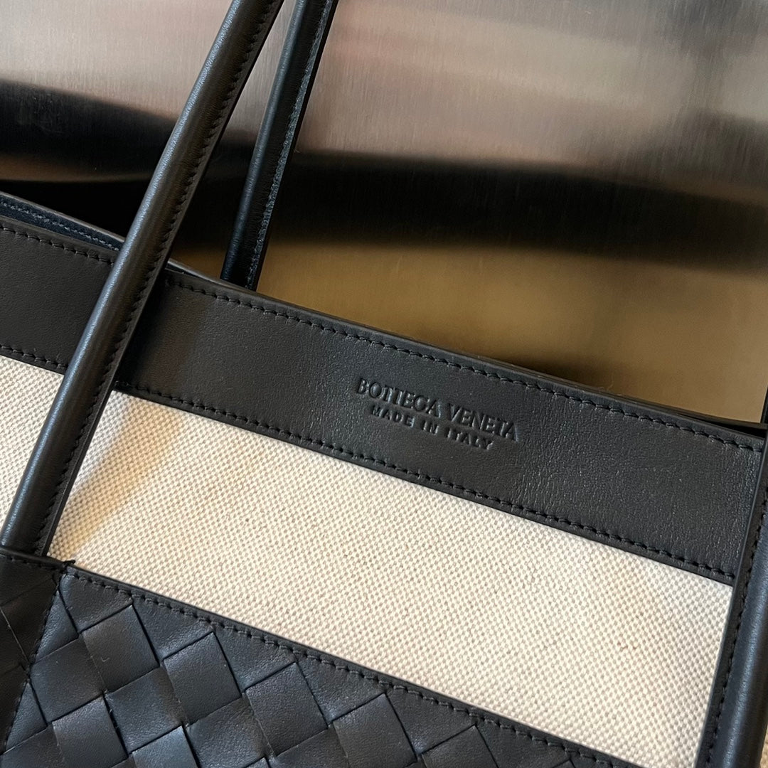 PORTELLO TOTE 53 IN BLACK CALFSKIN AND WHITE CANVAS