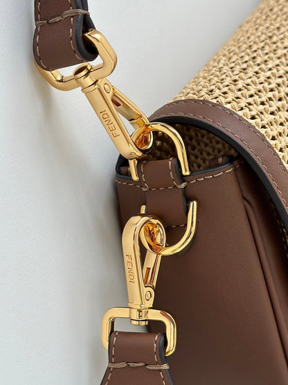 FENDI BAGUETTE 27 BAG IN BEIGE RAFFIA AND BROWN CALFSKIN WITH GOLD HARDWARE