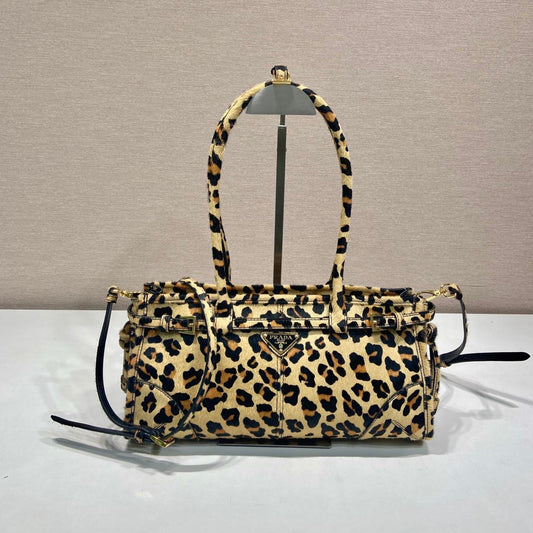 TOP HANDLE BAG 32 IN LEOPARD PRINT LEATHER