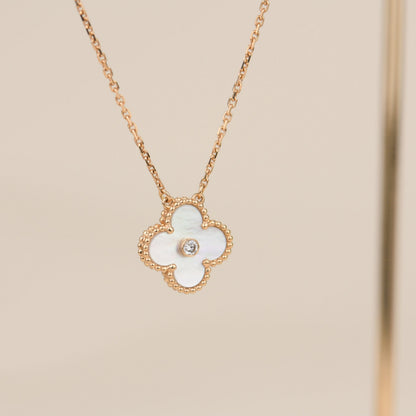CLOVER 15MM DIAMOND WHITE FRITILLARIA NECKLACE