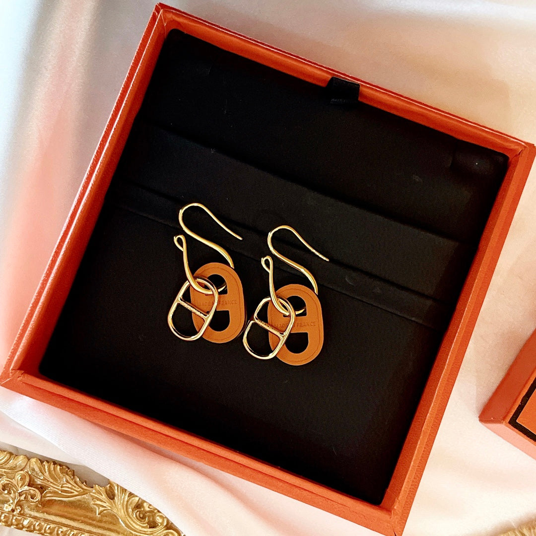 DIANA HM O'MAILLON GOLD EARRINGS