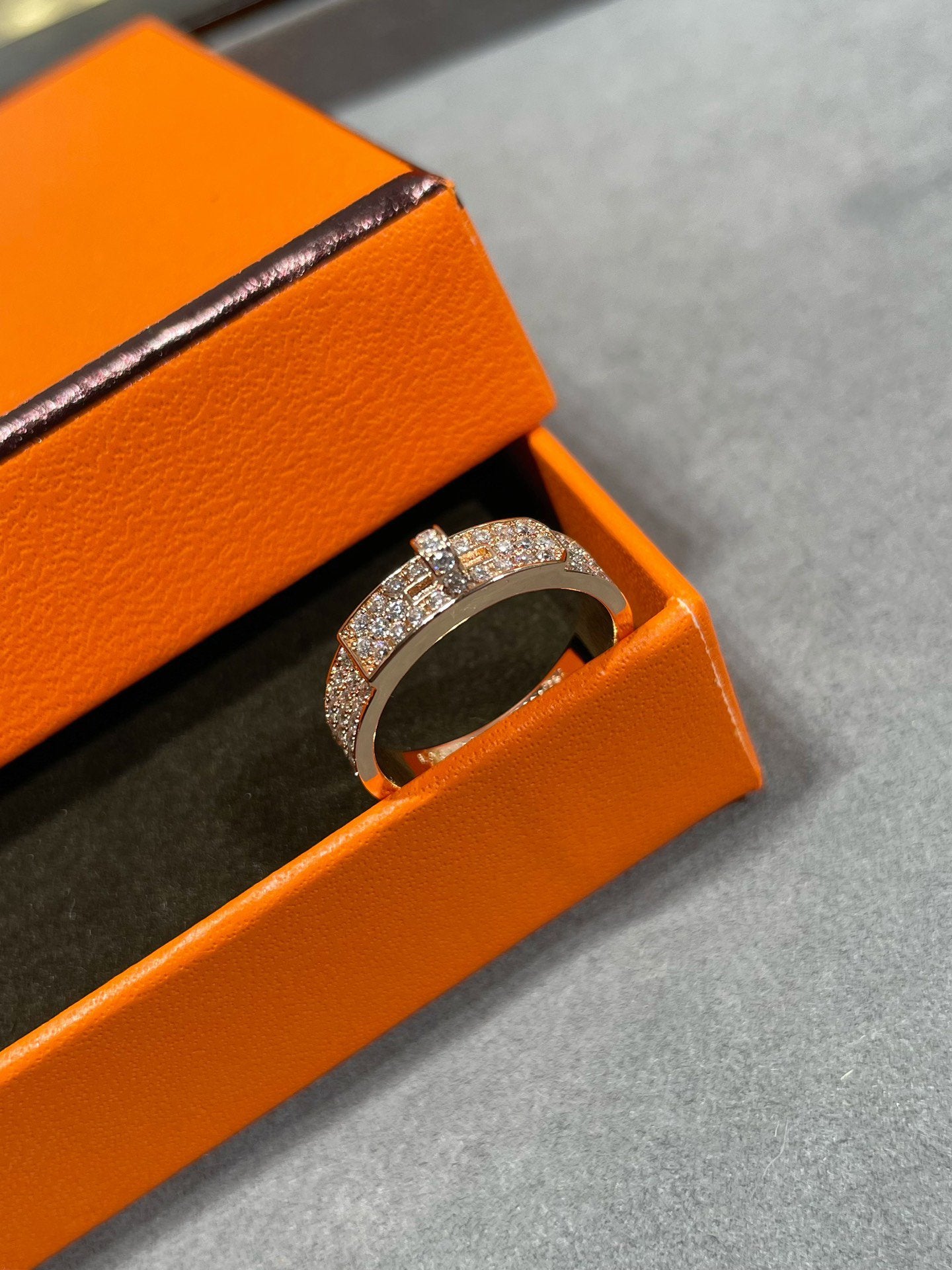 DIANA KELLY PINK GOLD DIAMOND RING