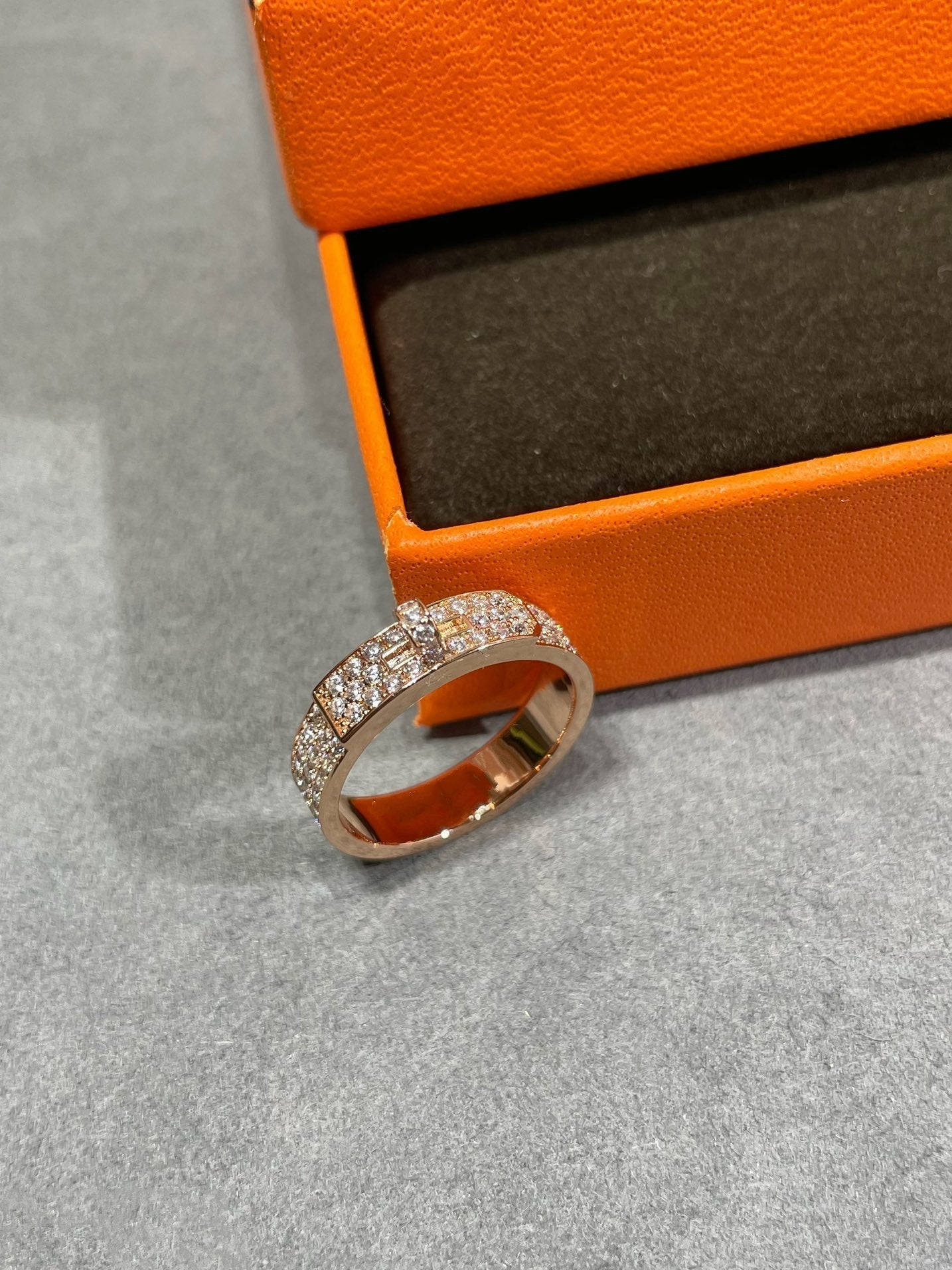 DIANA KELLY PINK GOLD DIAMOND RING