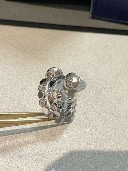 DIANA Hollow Design Four-Leaf Clover Flower Shape Ring