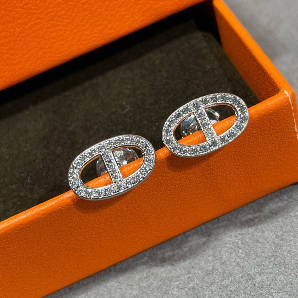 DIANA HM FULL DIAMOND PIG NOSE STUD EARRINGS