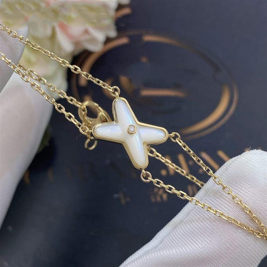 سوار ديانا جيوكس من الذهب الأبيض مرصع بالألماس
