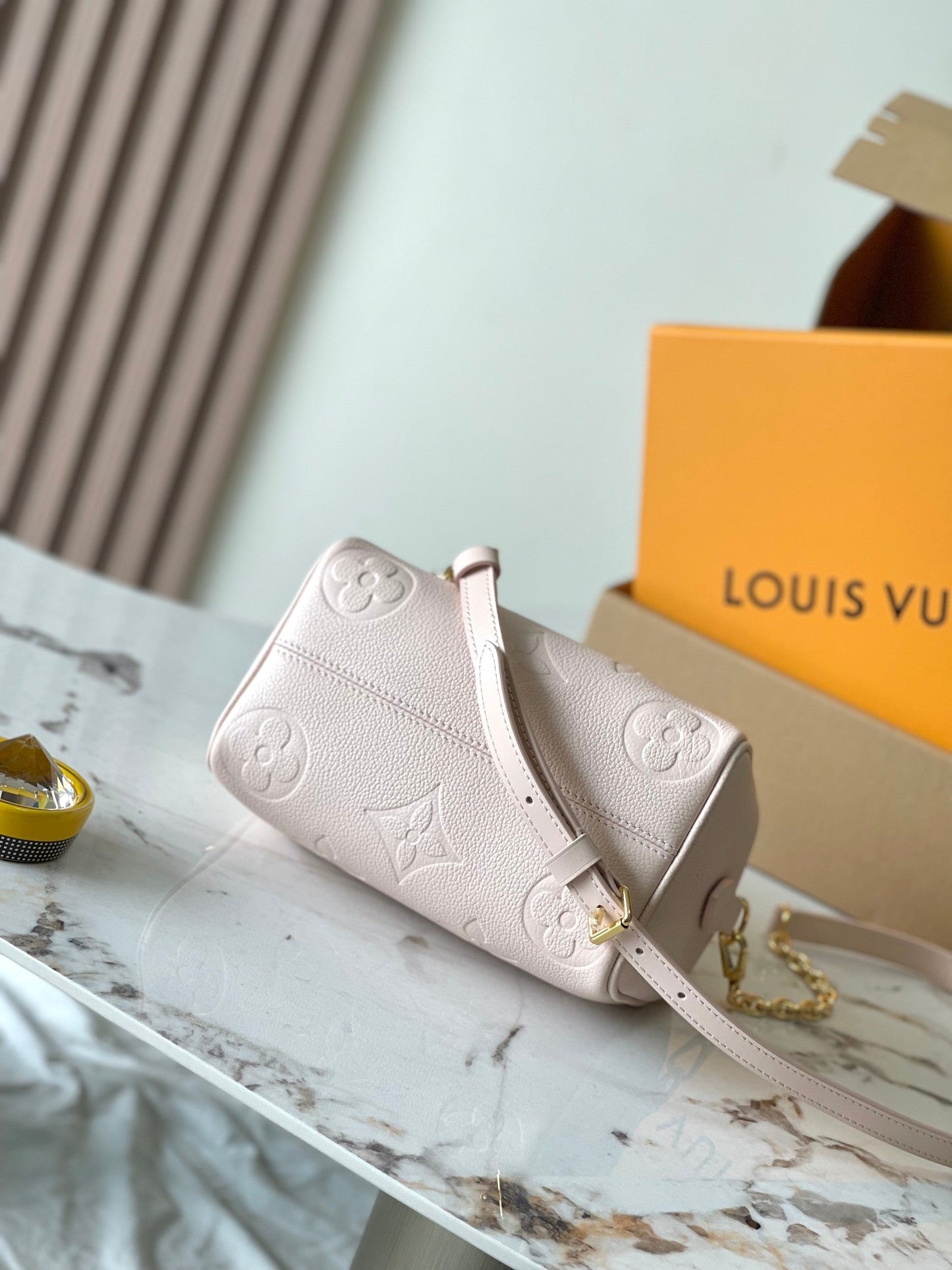 SPEEDY BANDOULI¨¨RE 20 IN LIGHT PINK MONOGRAM EMPREINTE LEATHER