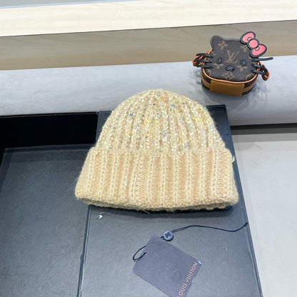 KNITTED BEANIE HAT IN CREAM BEIGE WOOL 431618