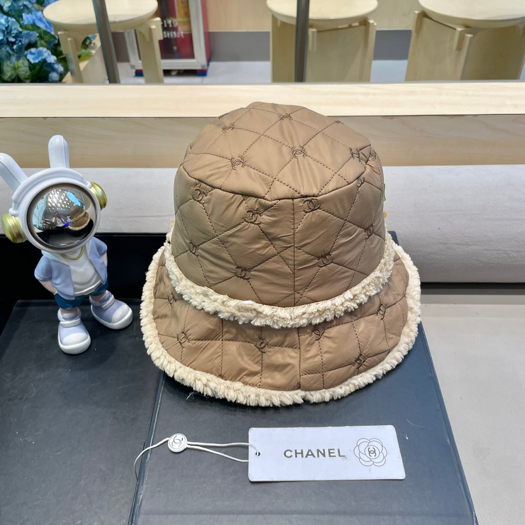 BUCKET HAT IN CAMEL BROWN LAMB WOOL AND THICK COTTON 431684