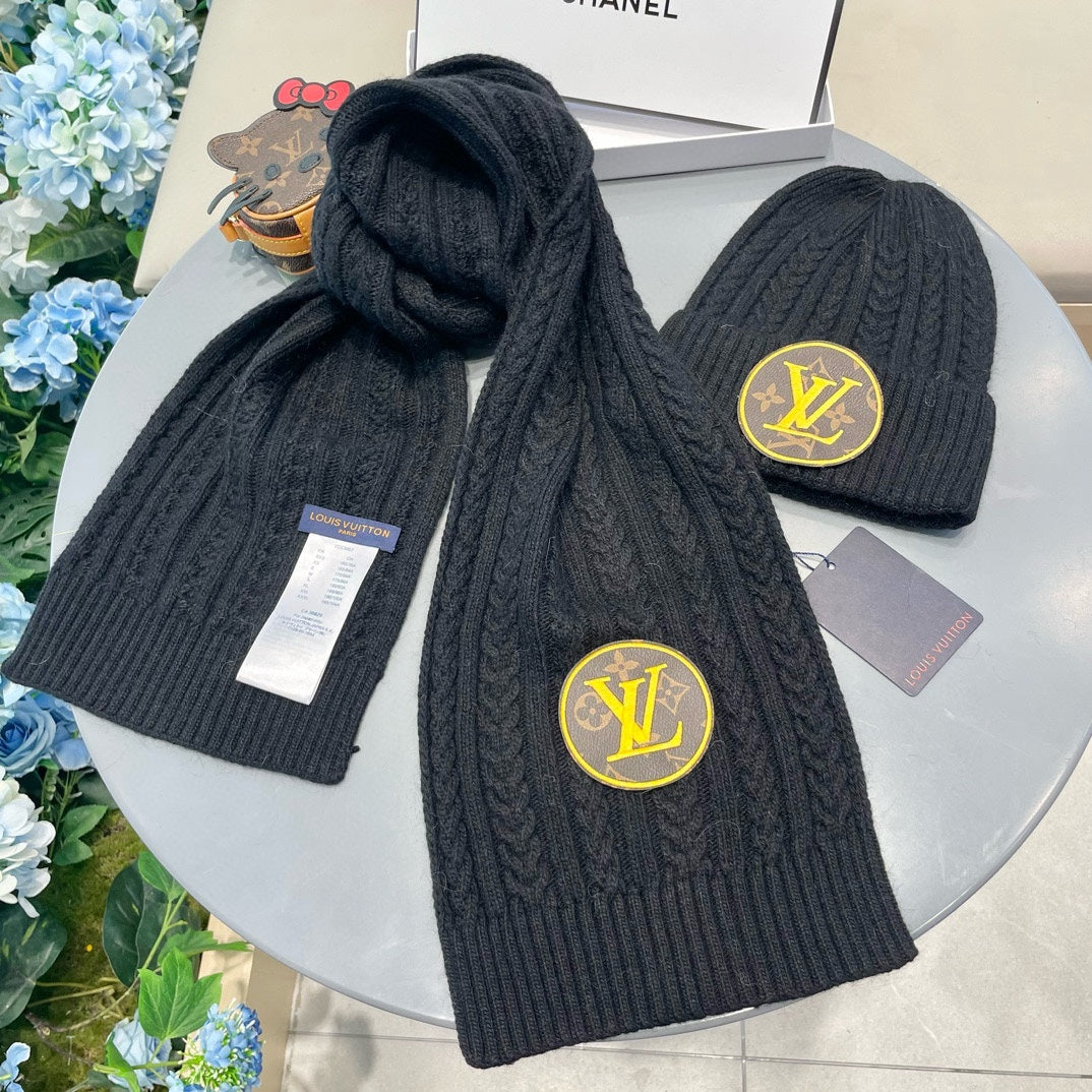 SET SCARF AND HAT IN BLACK WOOL 434610