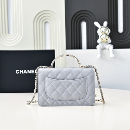 CC 24K Woc Top Handle 19cm Light Grey Lambskin Light Gold Hardware