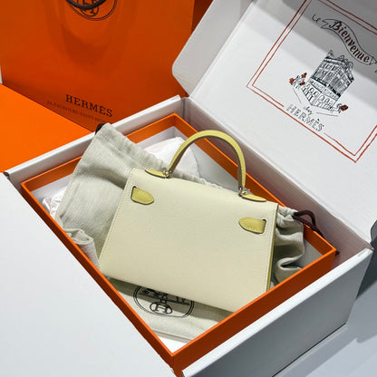 HM Mini Kelly 19 Milkshake White Epsom 243206