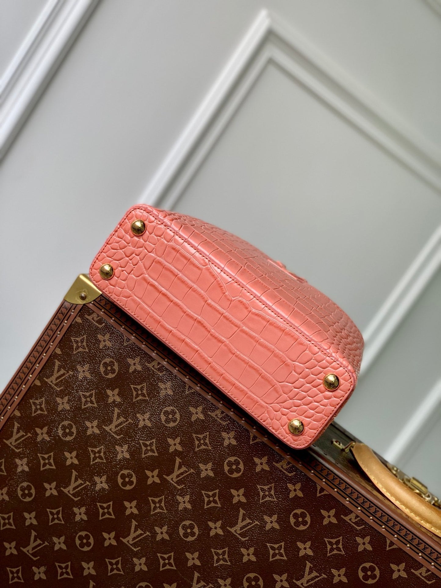 CAPUCINES BB 27 PINK ORANGE TAURILLON GOLD HARDWARE