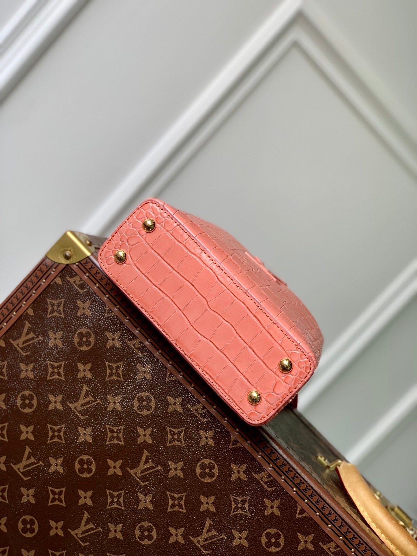 CAPUCINES MINI 21 PINK ORANGE CROCODILE EMBOSSED CALFSKIN GOLD HARDWARE