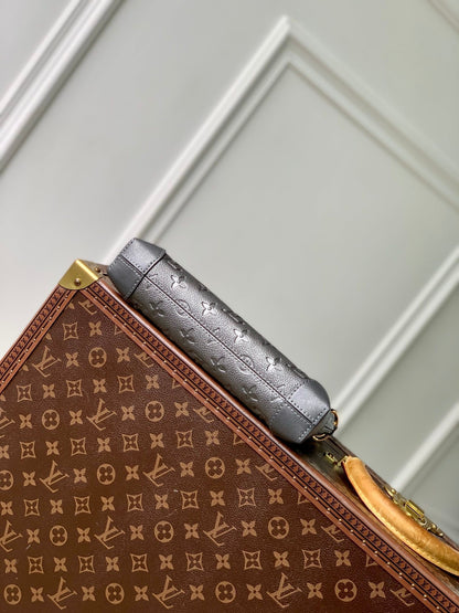Lv Pochette Sevres 25.5 Black Leather Monogram Empreinte
