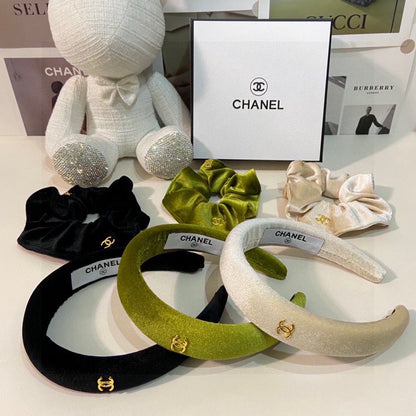 WHITE VELVET HAIRBAND 124630