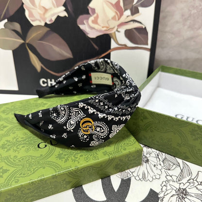 HAIRBAND IN BLACK MIX WHITE PATTERN FABRIC 299345