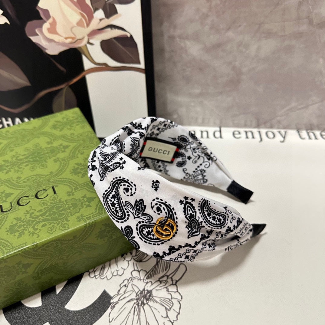 HAIRBAND IN WHITE AND BLACK PATTERN FABRIC 299347